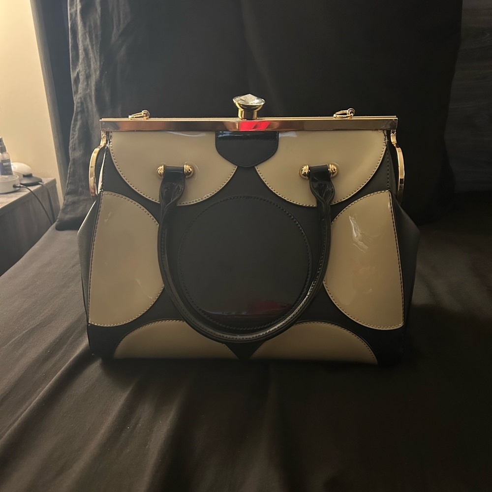 Elegant Black and Cream Handbag